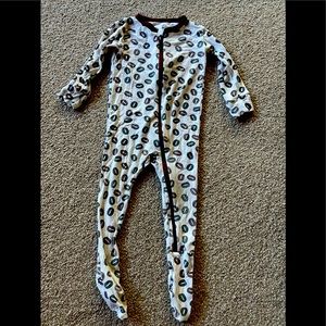Kickee Pants Coffee Beans 9-12 MOS Footie Pajamas GUC